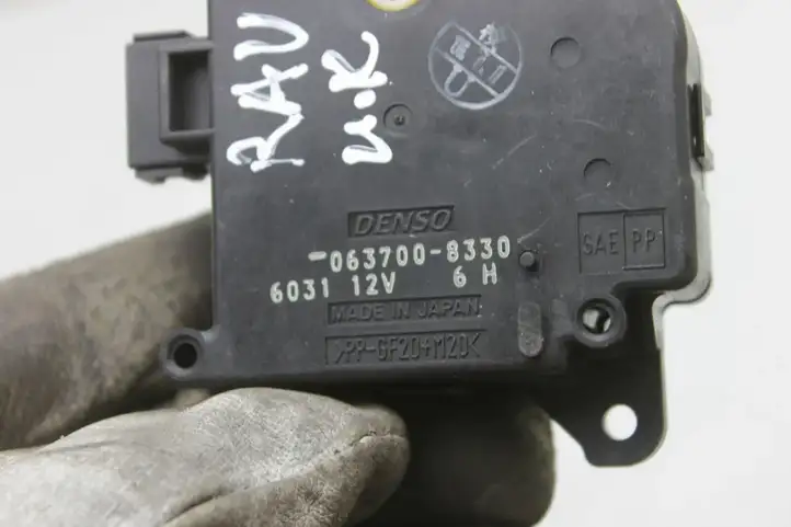 Toyota RAV 4 (XA30) (2006 - 2016) 0637008330 Двигатель задвижки потока воздуха — фото 2