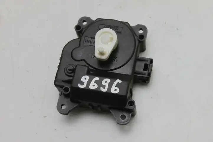 Toyota RAV 4 (XA30) (2006 - 2016) 0637008330 Двигатель задвижки потока воздуха — фото 4