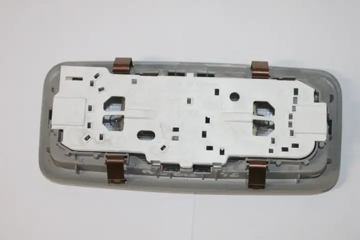 Toyota Auris E180 (2012 - 2018) 8125005030 Задняя подсветка — фото 4