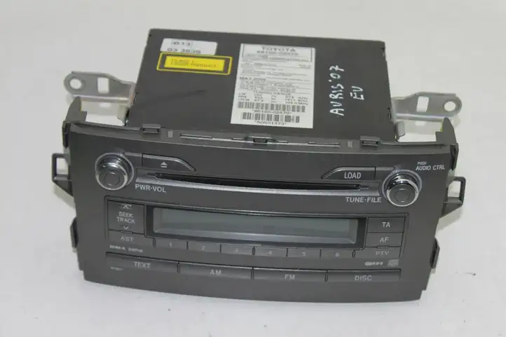 Toyota Auris 150 (2006 - 2012) 8612002570 Магнитола / мультимедийная система — фото 1