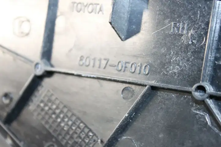 Toyota Corolla Verso E121 (2001 - 2004) 601170F010 Прочие внешние детали — фото 4