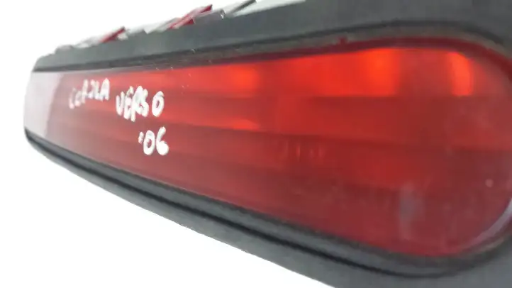 Toyota Corolla Verso E121 (2004 - 2007) 815700F011 Дополнительный стоп фонарь — фото 3