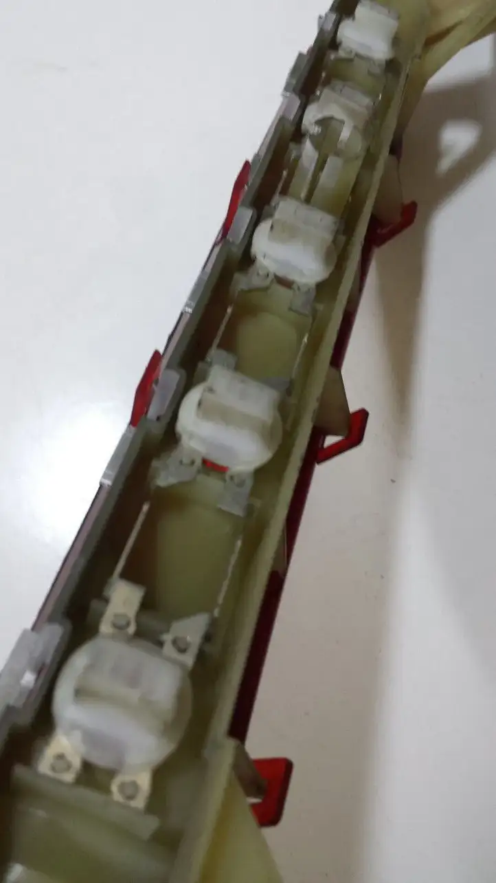 Toyota Corolla Verso E121 (2004 - 2007) 815700F011 Дополнительный стоп фонарь — фото 7