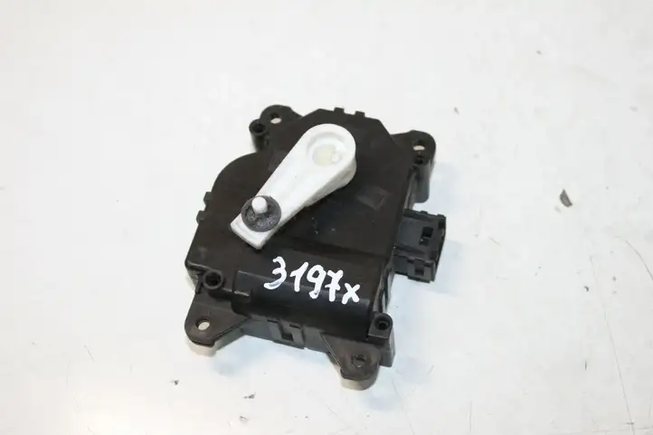 Toyota Auris 150 (2006 - 2012) 1138002810 Двигатель задвижки потока воздуха — фото 1