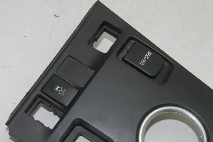 Toyota Auris E180 (2012 - 2018) 5882102890 Кнопка ручного тормоза — фото 3