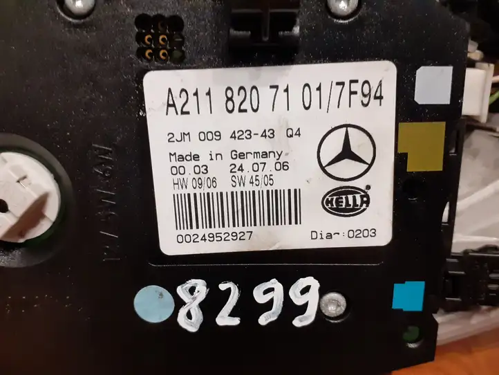 Mercedes-Benz E W211 (2002 - 2009) A2118207101 Передняя подсветка — фото 10