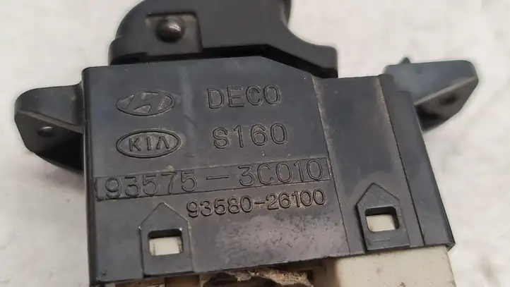 Hyundai Santa Fe (2000 - 2005) 935753C010 Блок кнопок стеклоподъемников — фото 4