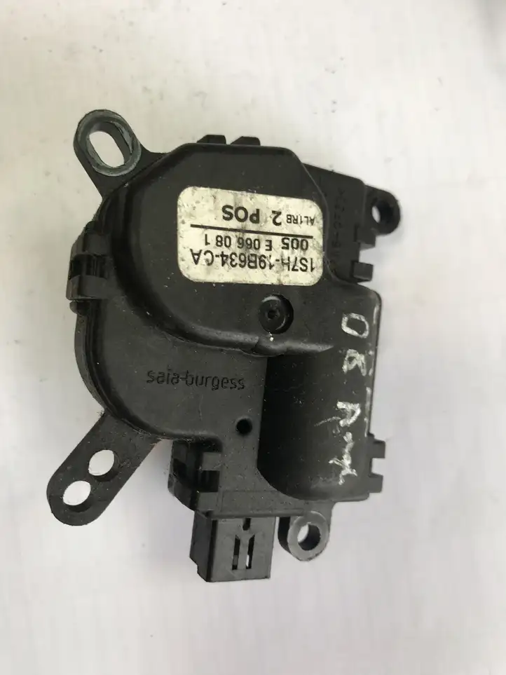 Ford Focus C-MAX (2003 - 2010) 1S7H19B634CA Двигатель задвижки потока воздуха — фото 1