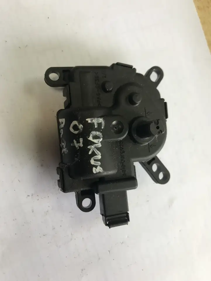 Ford Fiesta (2006 - 2008) 1S7H19B634CA Двигатель задвижки потока воздуха — фото 1