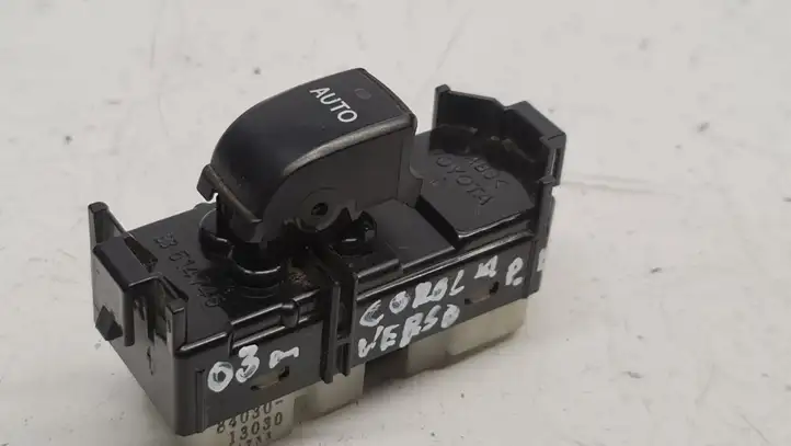 Toyota Corolla Verso E121 (2001 - 2004) 8403013030 Блок кнопок стеклоподъемников — фото 1