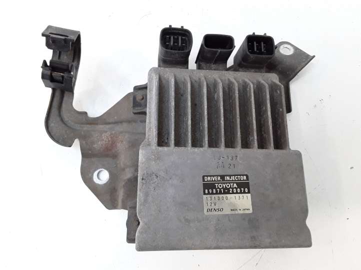 Toyota Corolla Verso AR10 (2004 - 2009)  8987120070 Блок управления топливных форсунок
