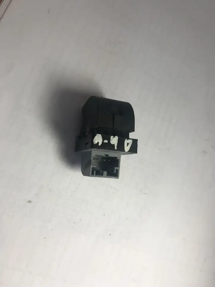 Audi A4 S4 B7 8E 8H (2004 - 2009) 8E0959855 Кнопка стеклоподъемников — фото 2