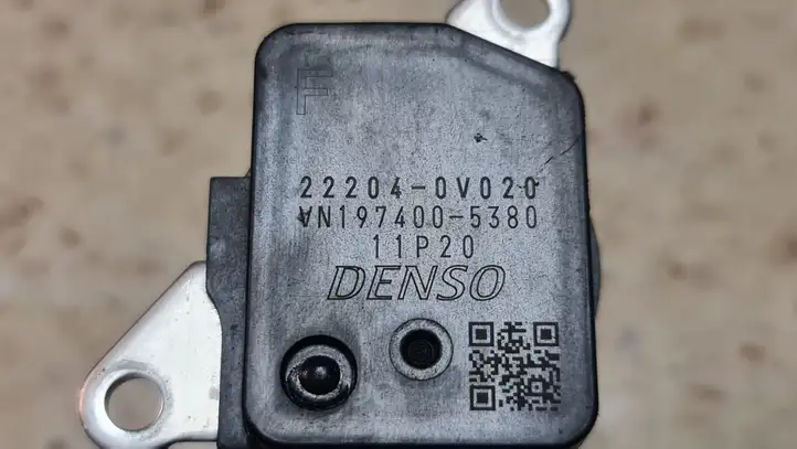 Lexus CT 200H (2010 - 2013) 222040V020 Датчик массового расхода воздуха — фото 4