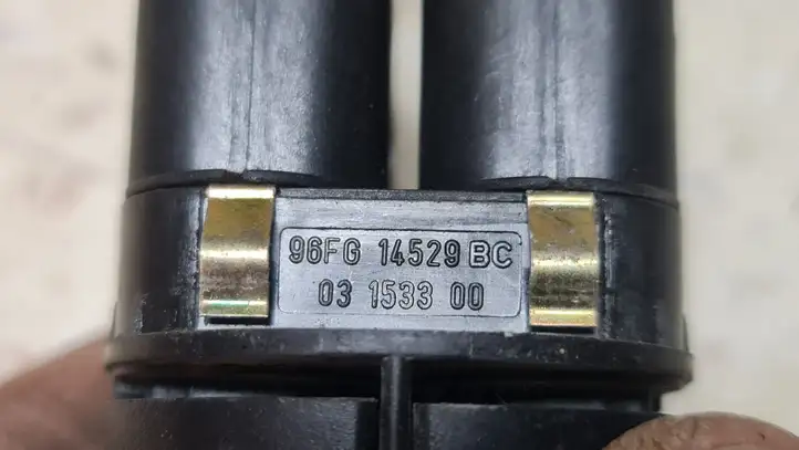 Ford Fiesta (2000 - 2005) 96FG14529BC Блок кнопок стеклоподъемников — фото 4