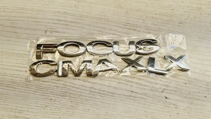 Ford Focus C-MAX (2003 - 2010) Эмблема производителя — фото 2
