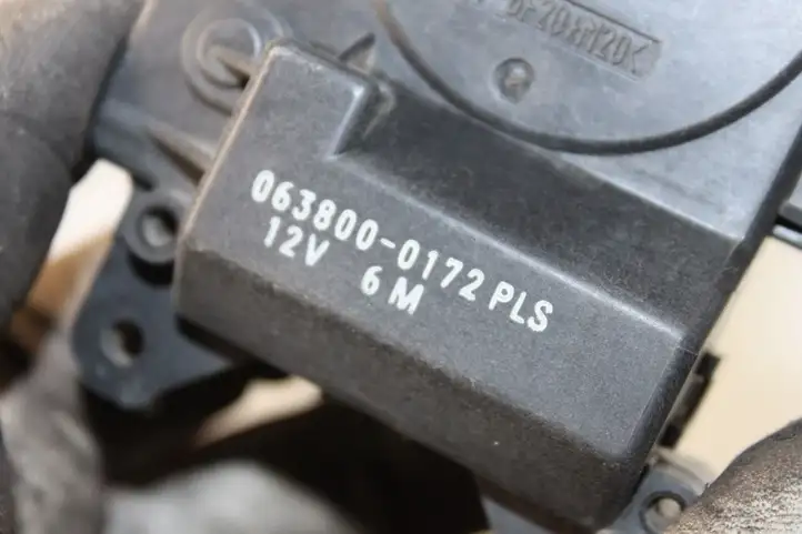 Toyota Hilux (AN10, AN20, AN30) (2008 - 2011) 0638000172PLS Двигатель задвижки потока воздуха — фото 4