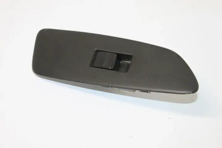 Toyota Auris 150 (2006 - 2012) 7423102530 Блок кнопок стеклоподъемников — фото 2