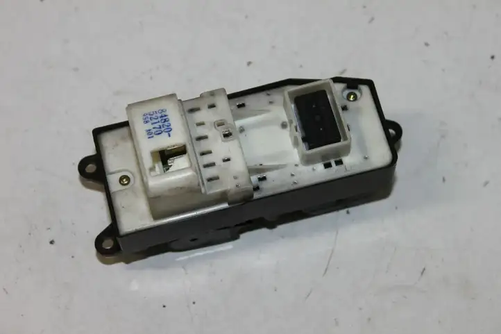 Toyota Yaris Verso (1999 - 2005) 8482052170 Блок кнопок стеклоподъемников — фото 3
