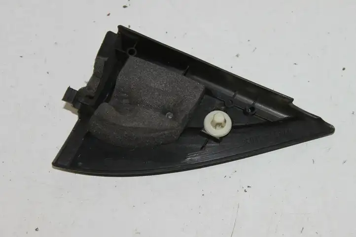 Toyota Yaris Verso (1999 - 2005) 6749152030 Прочая отделка передней двери — фото 2