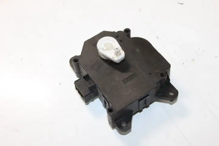 Toyota Auris 150 (2006 - 2012) 113800-2840 Двигатель задвижки потока воздуха — фото 2