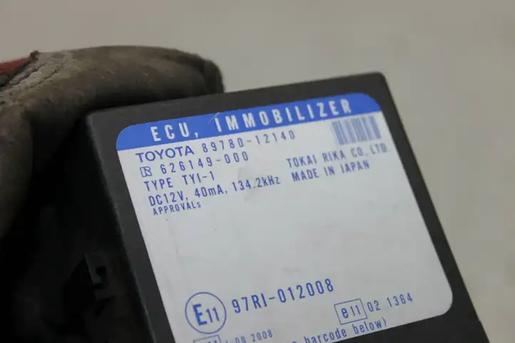 Toyota Corolla Verso E121 (2001 - 2004) 8978012140 Блок иммобилайзера — фото 2
