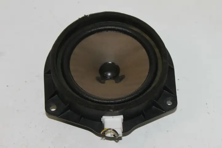 Toyota Yaris Verso (1999 - 2005) 8616052030 Динамики задних дверей — фото 1