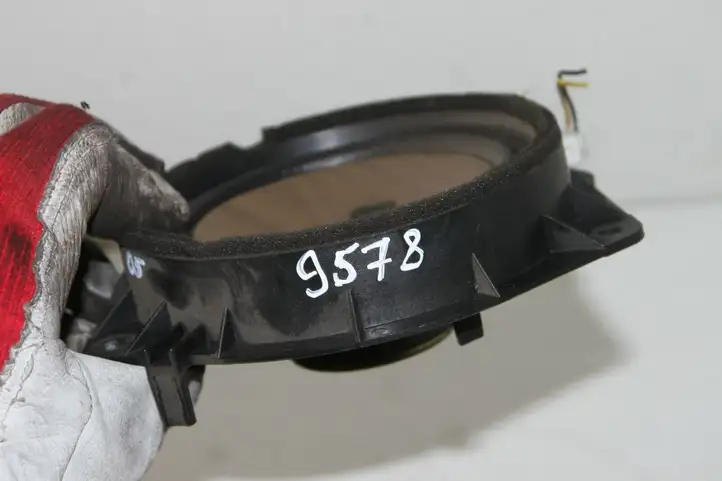 Toyota Yaris Verso (1999 - 2005) 8616052030 Динамики задних дверей — фото 4