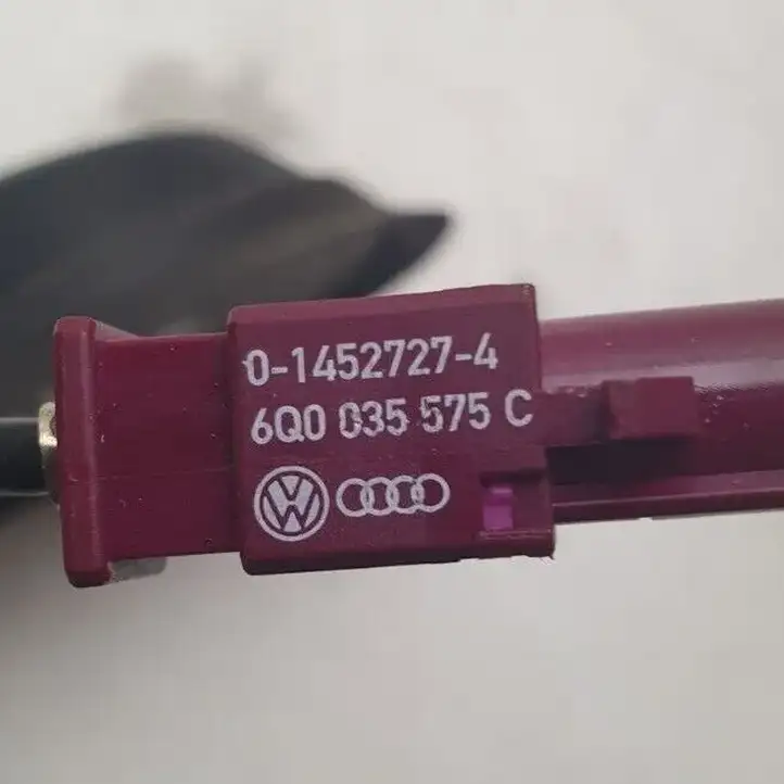 Toyota RAV 4 (XA40) (2012 - 2018) 6Q0035575 GPS антенна — фото 4