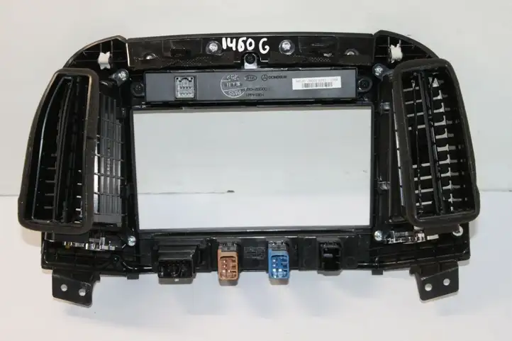 Hyundai Santa Fe (2009 - 2012) 945302B000 Центральный воздушный дефлектор — фото 8