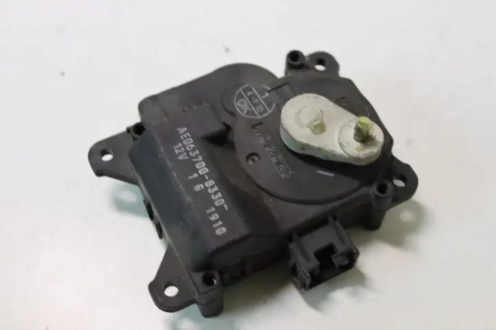 Toyota RAV 4 (XA30) (2006 - 2016) AE0637008330 Двигатель задвижки потока воздуха — фото 3