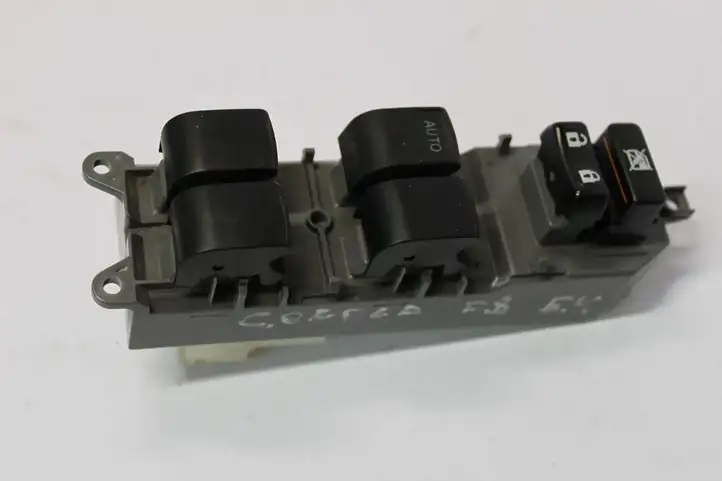 Toyota Corolla E140 E150 (2007 - 2013) 192835 Кнопка стеклоподъемников — фото 1