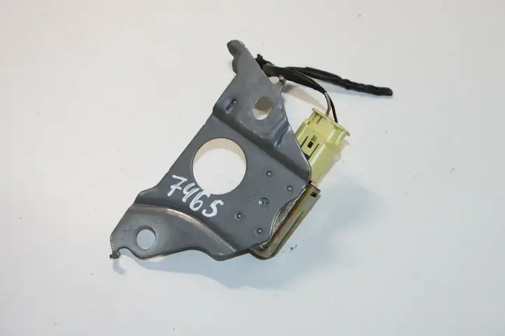 Toyota RAV 4 (XA20) (2000 - 2005) 89833-42020 Датчик удара SRS — фото 4