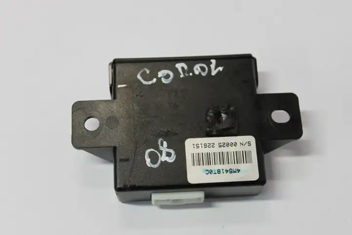 Toyota Corolla E140 E150 (2007 - 2013) PZ4640013063 Блок управления сигнализацией — фото 2