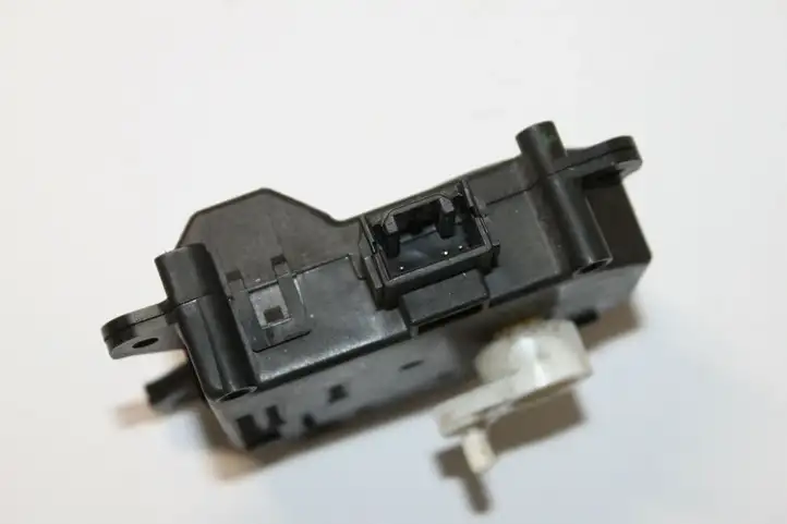 Toyota Corolla E140 E150 (2007 - 2013) 0637008320 Двигатель задвижки потока воздуха — фото 2