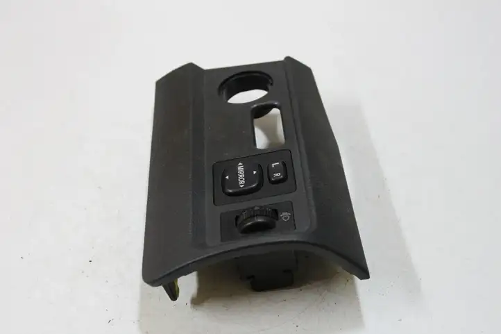 Toyota Corolla Verso E121 (2004 - 2007) 554470F010 Включатель зеркал — фото 2