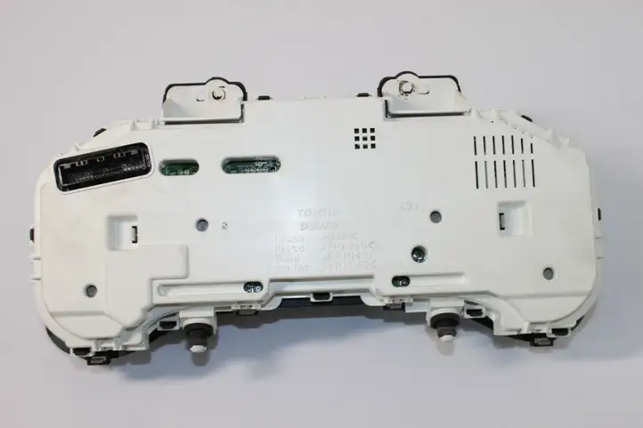 Toyota Corolla E140 E150 (2007 - 2013) 8380002V6000 Спидометр — фото 5