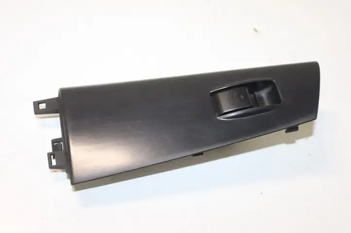 Toyota Corolla E120 E130 (2000 - 2004) 7423102300 Блок кнопок стеклоподъемников — фото 1