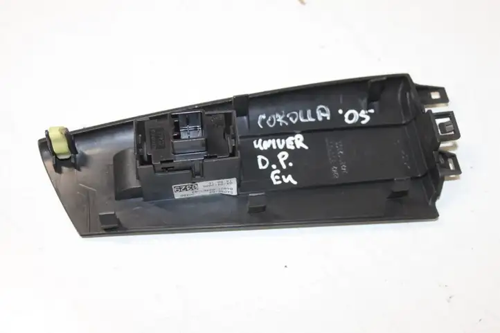 Toyota Corolla E120 E130 (2000 - 2004) 7423102300 Блок кнопок стеклоподъемников — фото 2