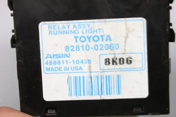Toyota Corolla E140 E150 (2007 - 2013) 8281002060 Прочие блоки управления — фото 4