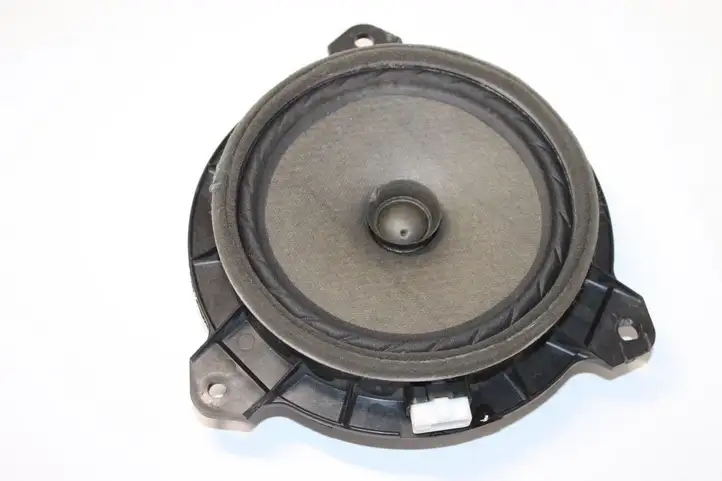 Toyota Corolla Verso E121 (2004 - 2007) 861600D190 Динамики задних дверей — фото 1