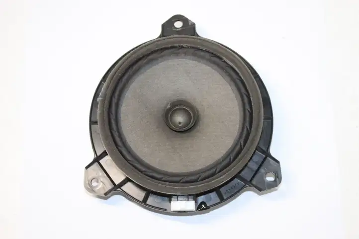 Toyota Corolla Verso E121 (2004 - 2007) 861600D190 Динамики задних дверей — фото 3