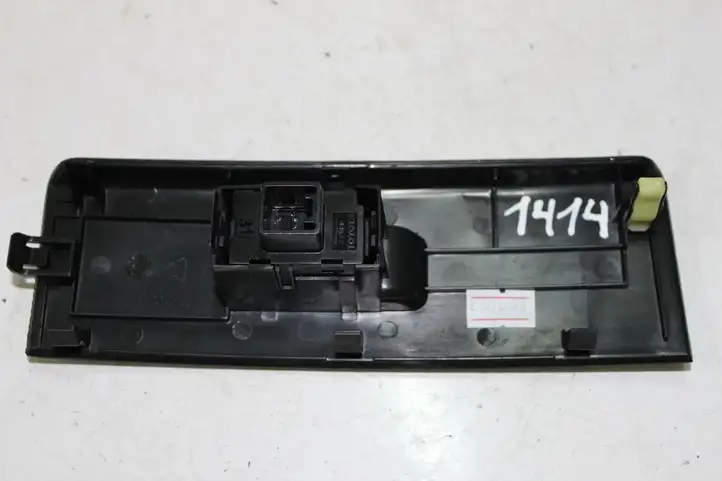 Toyota Corolla Verso E121 (2004 - 2007) 742320F030 Блок кнопок стеклоподъемников — фото 4