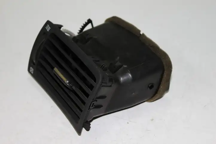 Toyota Avensis T250 (2006 - 2009) 8518 Боковой воздушный дефлектор — фото 2