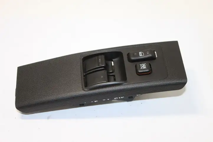 Toyota Corolla Verso E121 (2004 - 2007) 848200F040 Кнопка стеклоподъемников — фото 1