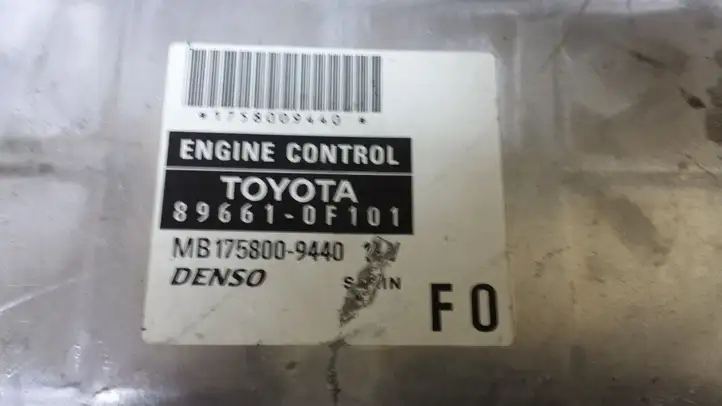 Toyota Corolla Verso E121 (2004 - 2007) 896610F101 Блок управления двигателем (ЭБУ) — фото 3