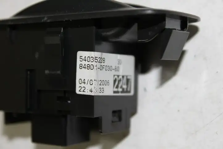 Toyota Corolla Verso E121 (2004 - 2007) 848010F030B0 Кнопка стеклоподъемников — фото 6