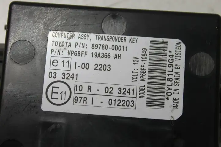 Toyota Yaris (2009 - 2012) 897800D011 Блок управления зажиганием — фото 2