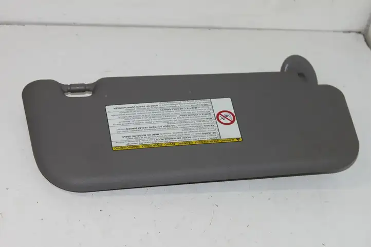 Toyota Yaris (2005 - 2009) Солнцезащитный козырек — фото 3