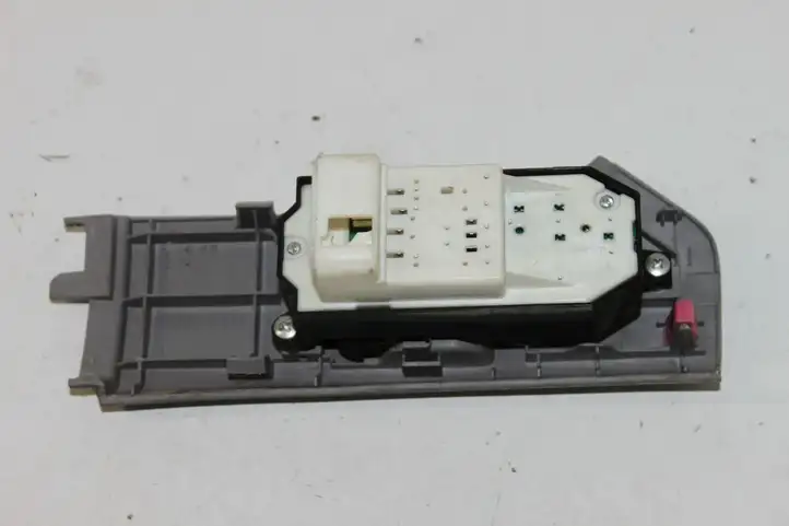 Toyota Yaris (2005 - 2009) 742310D080 Блок кнопок стеклоподъемников — фото 3
