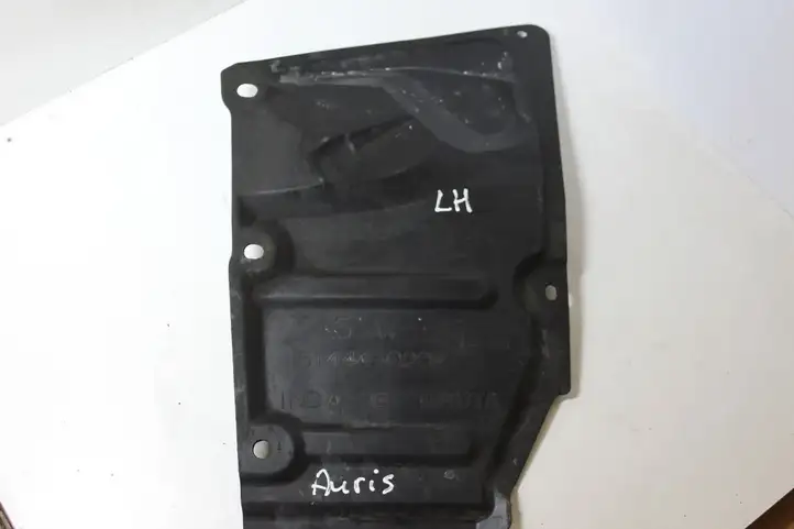 Toyota Auris 150 (2006 - 2012) 5144402041 Защита двигателя — фото 1